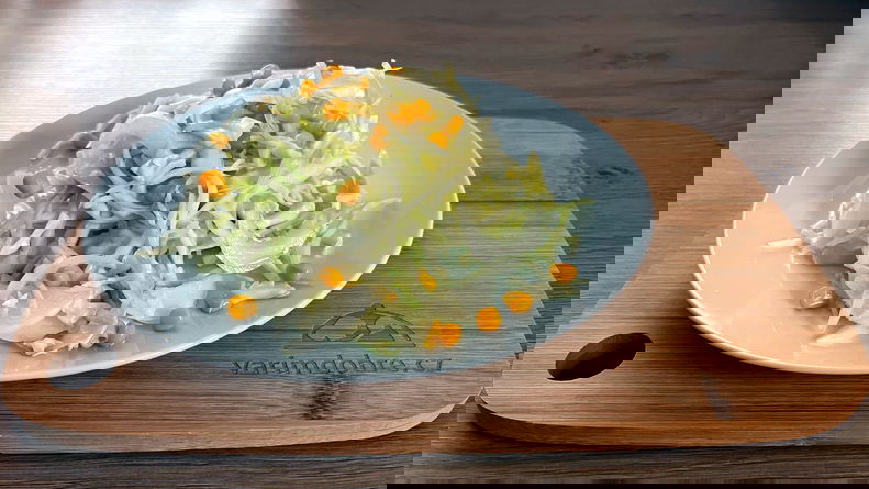Cabbage salad with corn